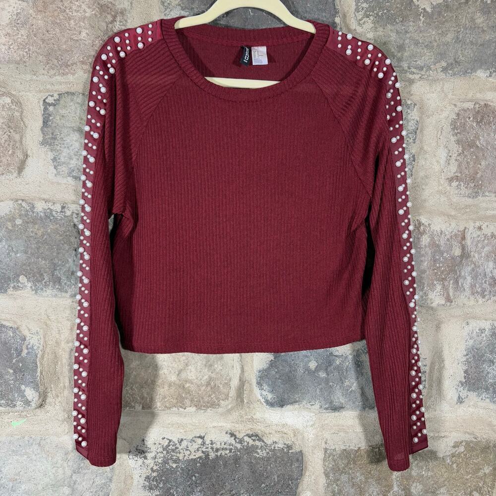 Divided Crop Top‎ Woman's Medium Pearl Accent Ribbed Holiday Party Festival
